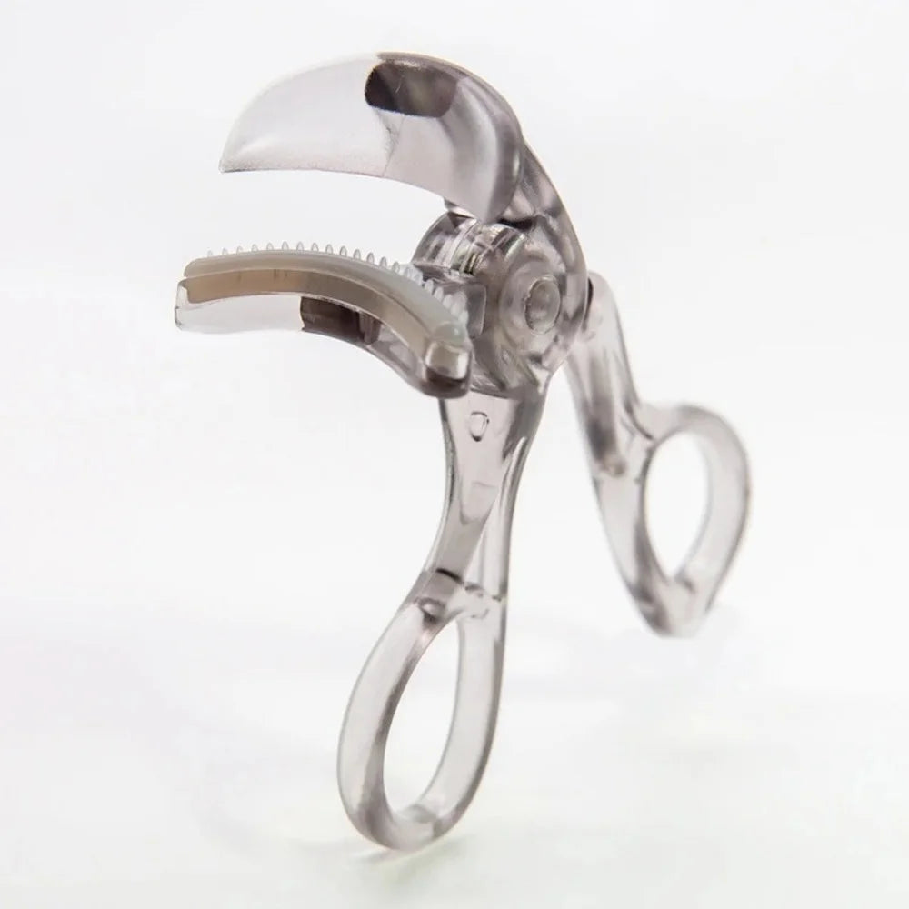 Dual-Type Eyelash Curler with Comb — Long-Lasting Natural Curl