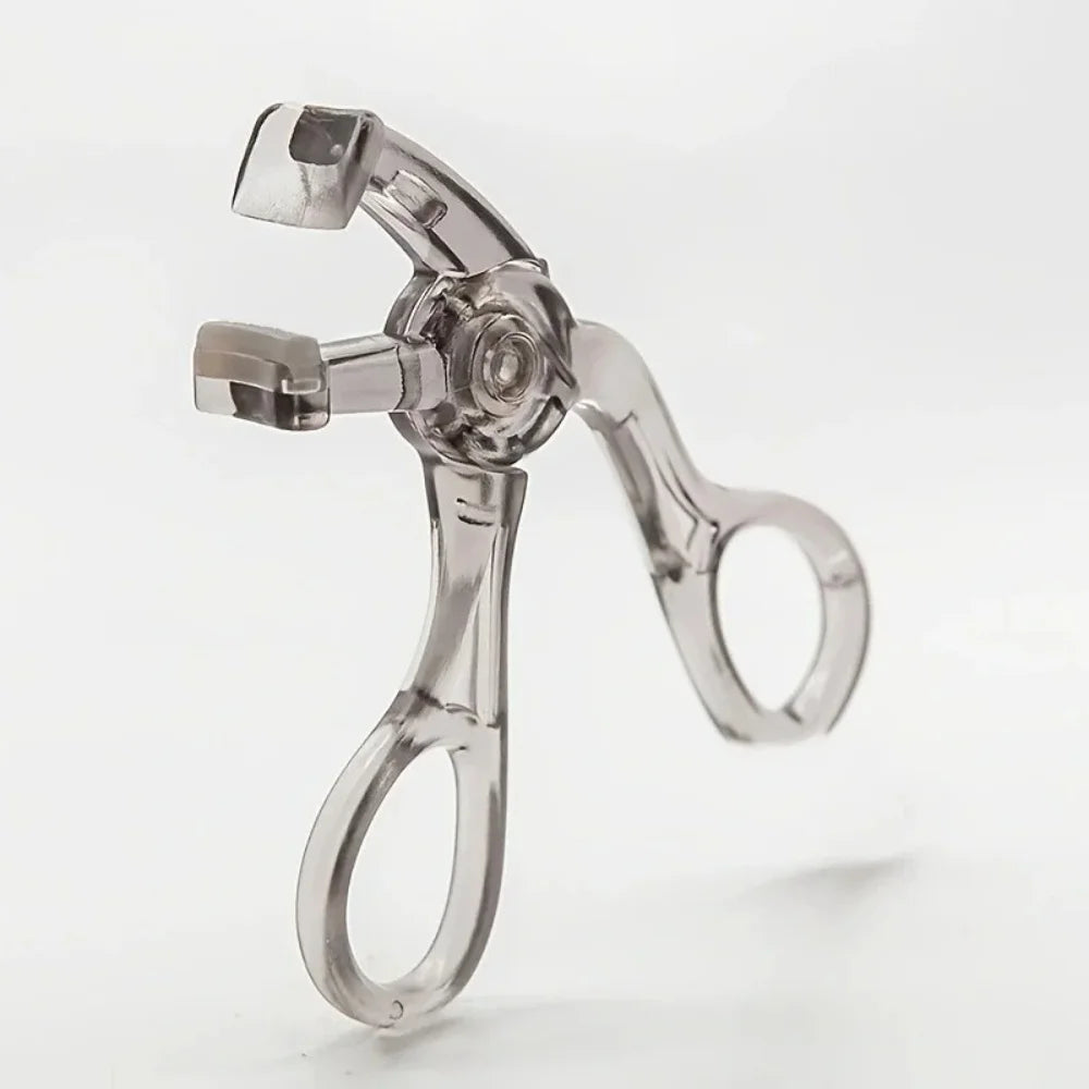 Dual-Type Eyelash Curler with Comb — Long-Lasting Natural Curl